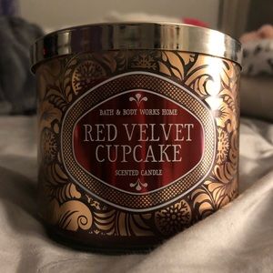 Bath and body works 3 wick candle